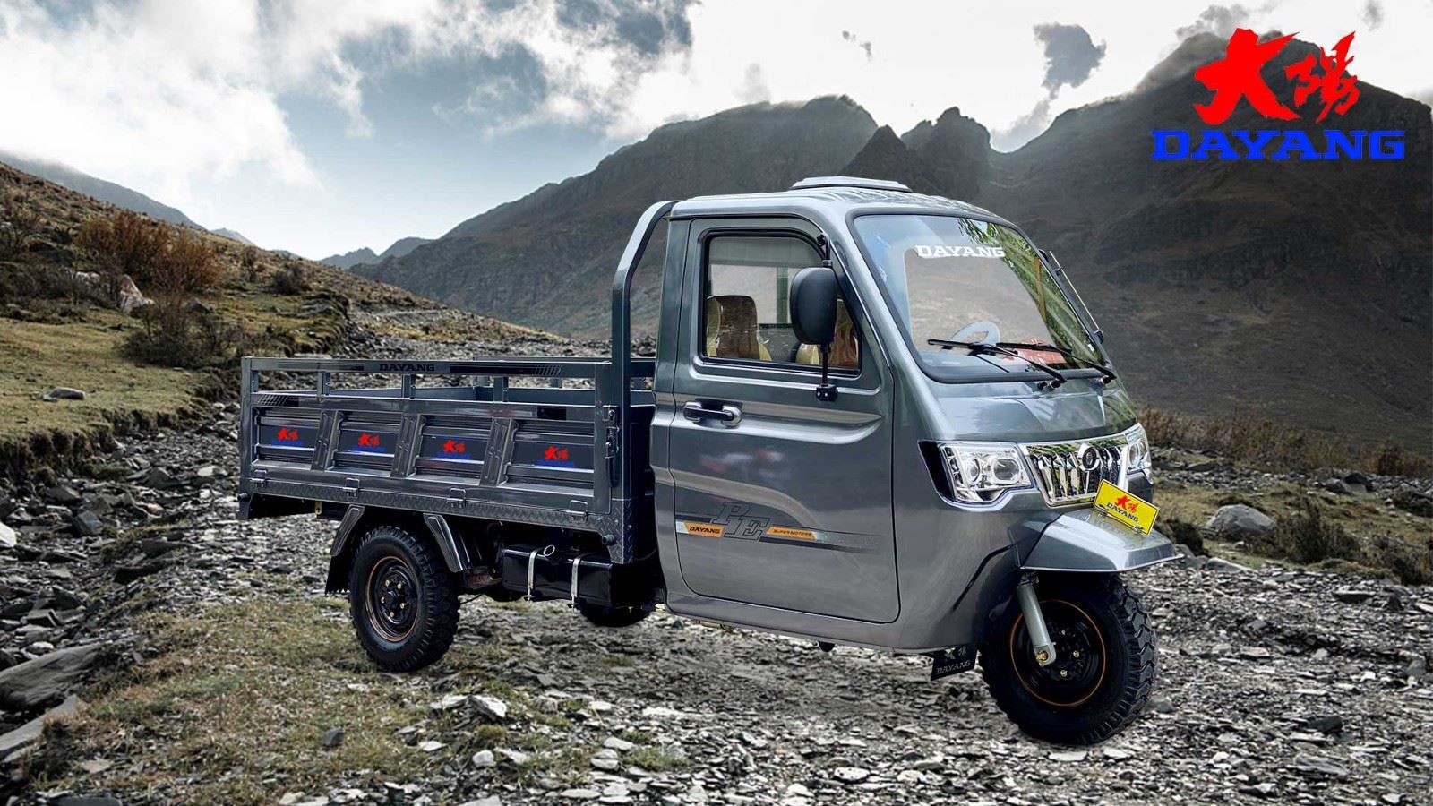 Closed Cabin Big Cargo Box Motorized Tricycle Factory