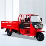 Tricycle cargo avec cabine semi-fermée