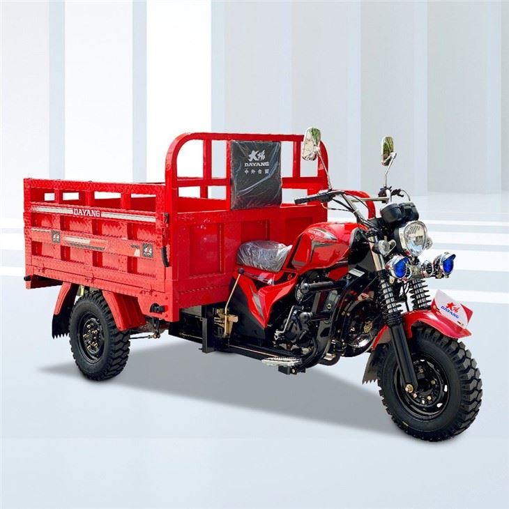 Tricycle cargo à essence